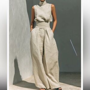 Cream Sleeveless set.Size s.Linen.Lined. Never been worn.Tags still attached.